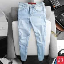 Quần jean nam dài co giãn cao cấp màu bạc cào rách là lựa chọn hoàn hảo cho những chàng trai yêu thích phong cách trẻ trung, năng động.