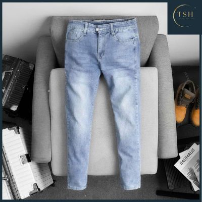 Quần jean nam dài co giãn bạc mèo thời trang là lựa chọn hoàn hảo cho những chàng trai yêu thích phong cách trẻ trung, năng động.