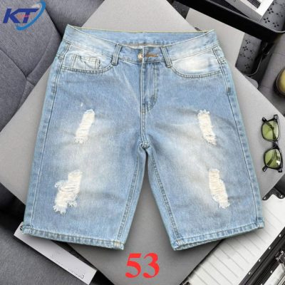 Quần sọt jean nam không co giãn KT xanh nhạt rách thời trang là lựa chọn hoàn hảo cho những chàng trai yêu thích phong cách trẻ trung, năng động.